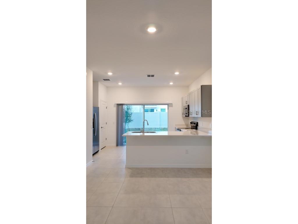 3240 Skyline Loop Kissimmee FL 34758 S5141200 image7