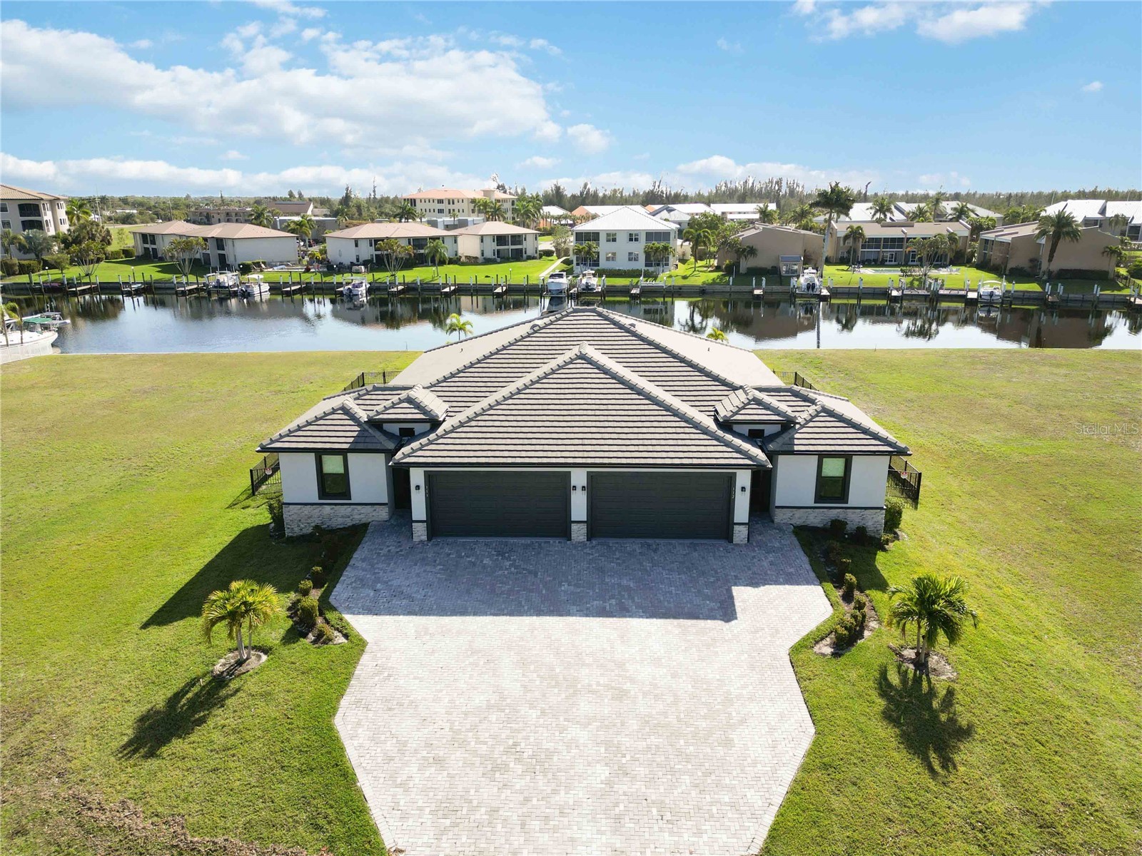 3240 Woodthrush Drive #111 & 112 Punta Gorda FL 33950 A4685603 image2