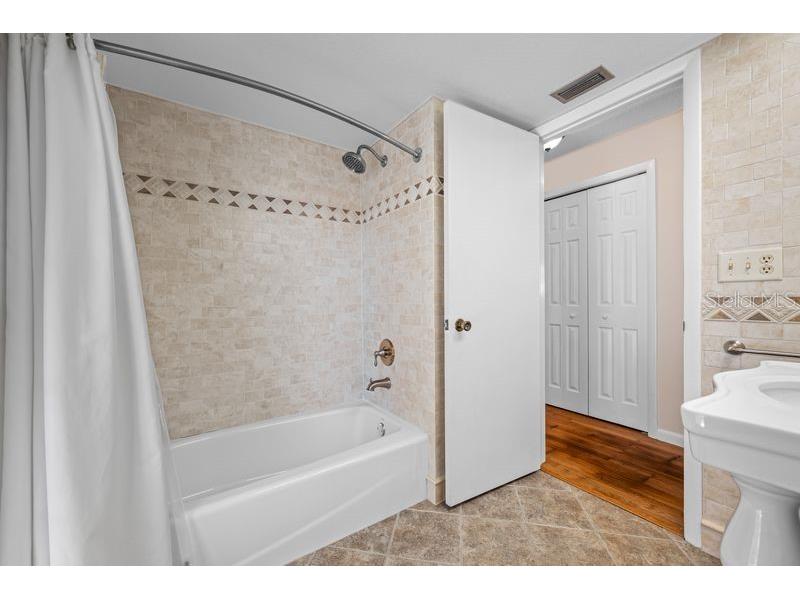 3241 Buckhorn Dr Clearwater FL 33761 TB8471262 image23