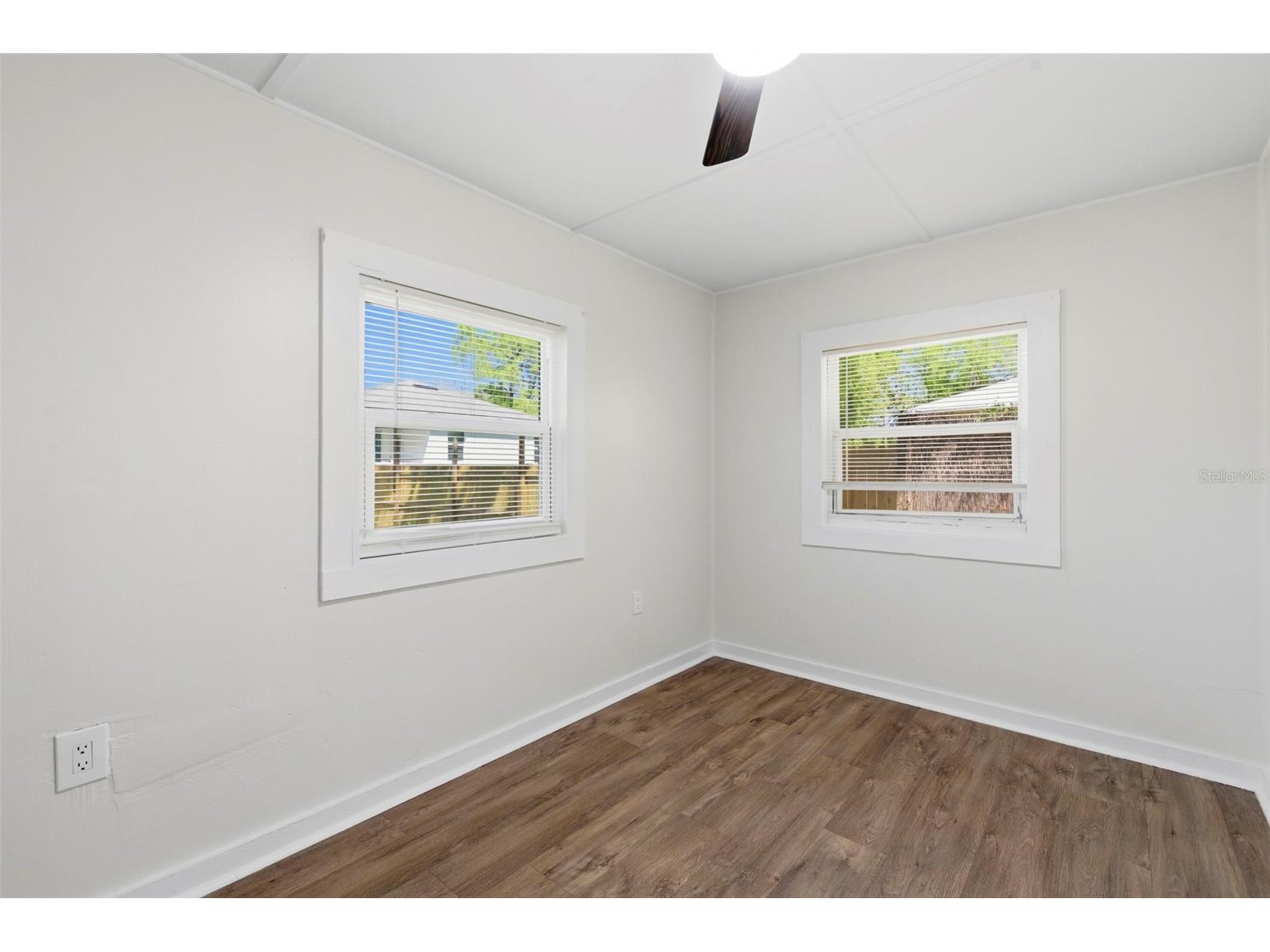 3241 Laurel Ave Clearwater FL 33762 TB8489254 image20