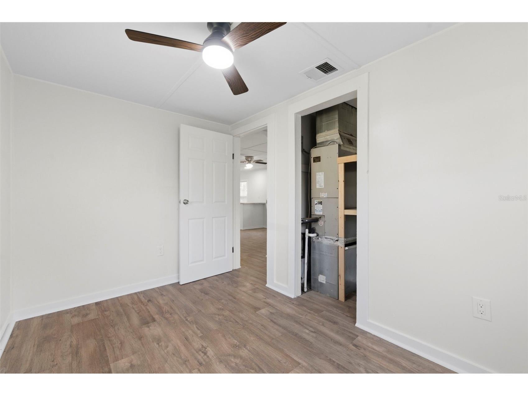 3241 Laurel Ave Clearwater FL 33762 TB8489254 image25