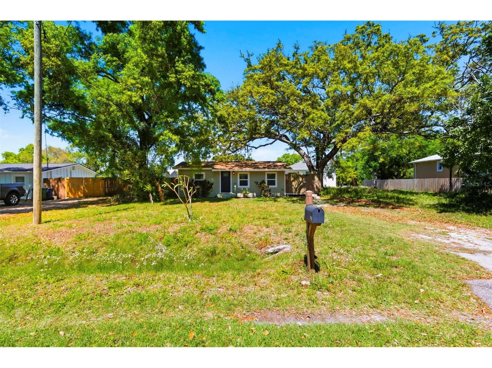 3241 Laurel Ave Clearwater FL 33762 TB8489254 image3