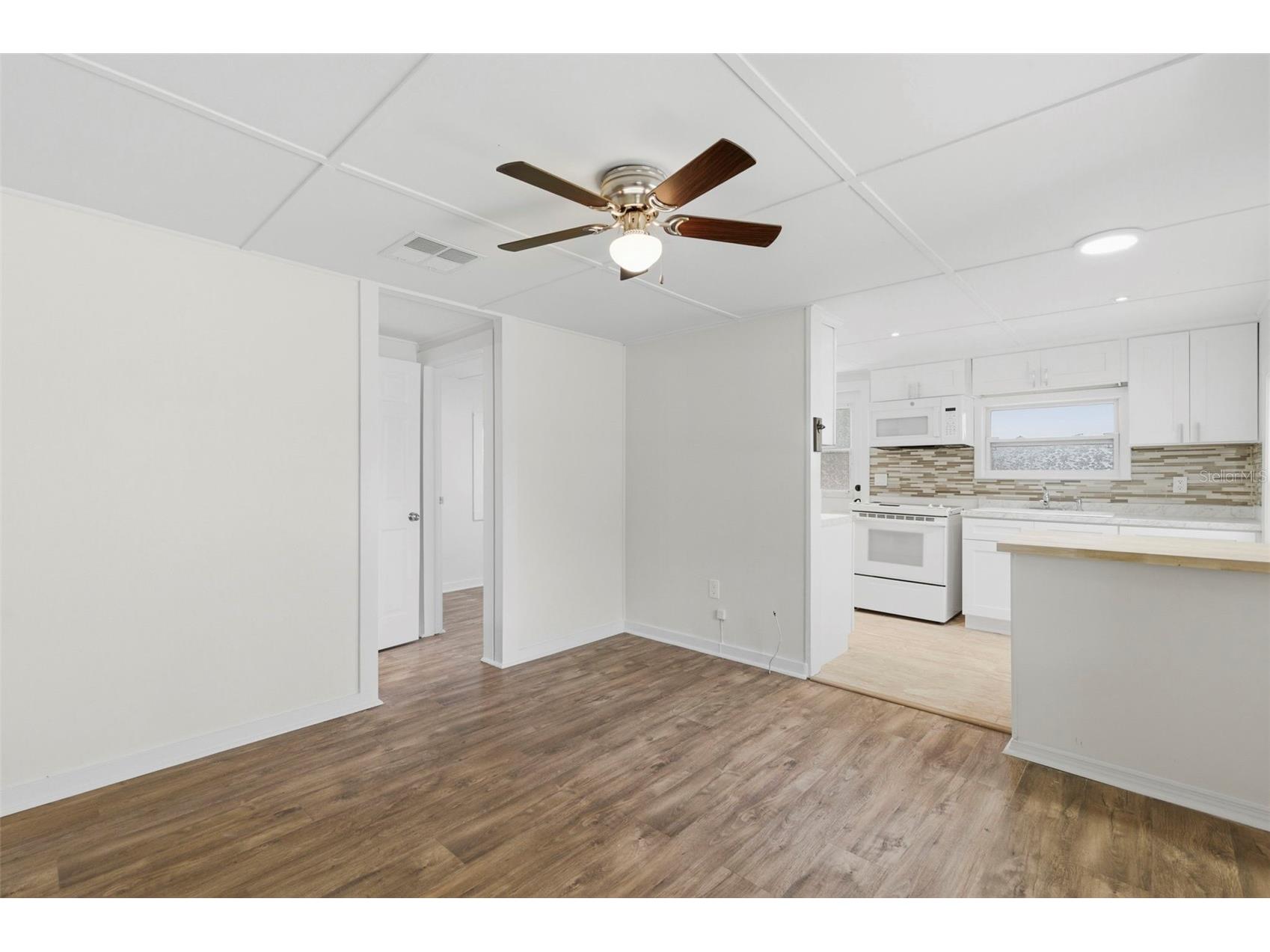 3241 Laurel Ave Clearwater FL 33762 TB8489254 image4