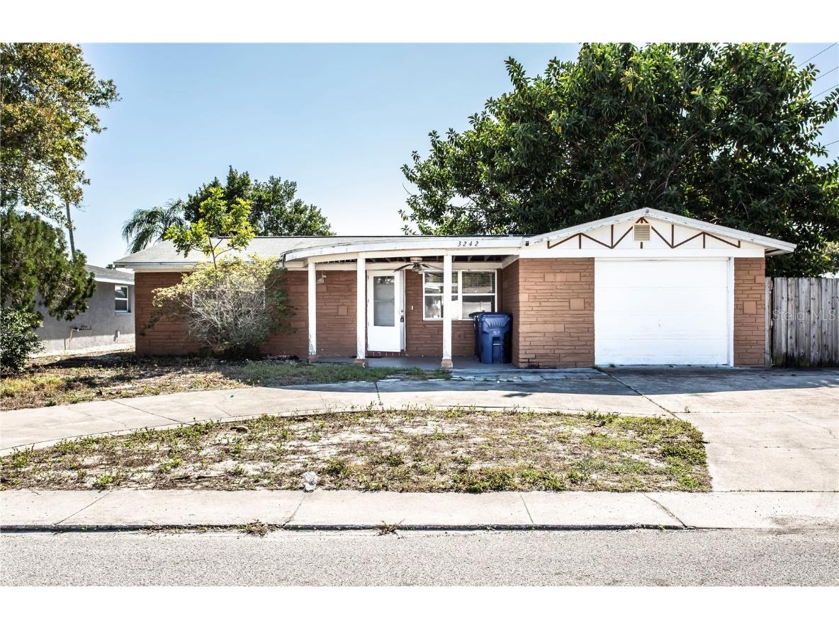 3242 Hoover Drive Holiday FL 34691 W7861474 image1