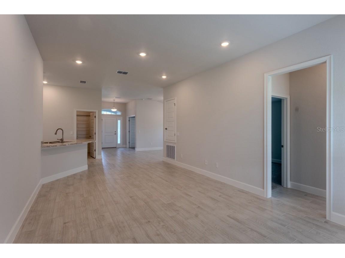 3242 NE 46th Avenue Ocala FL 34470 OM712479 image10