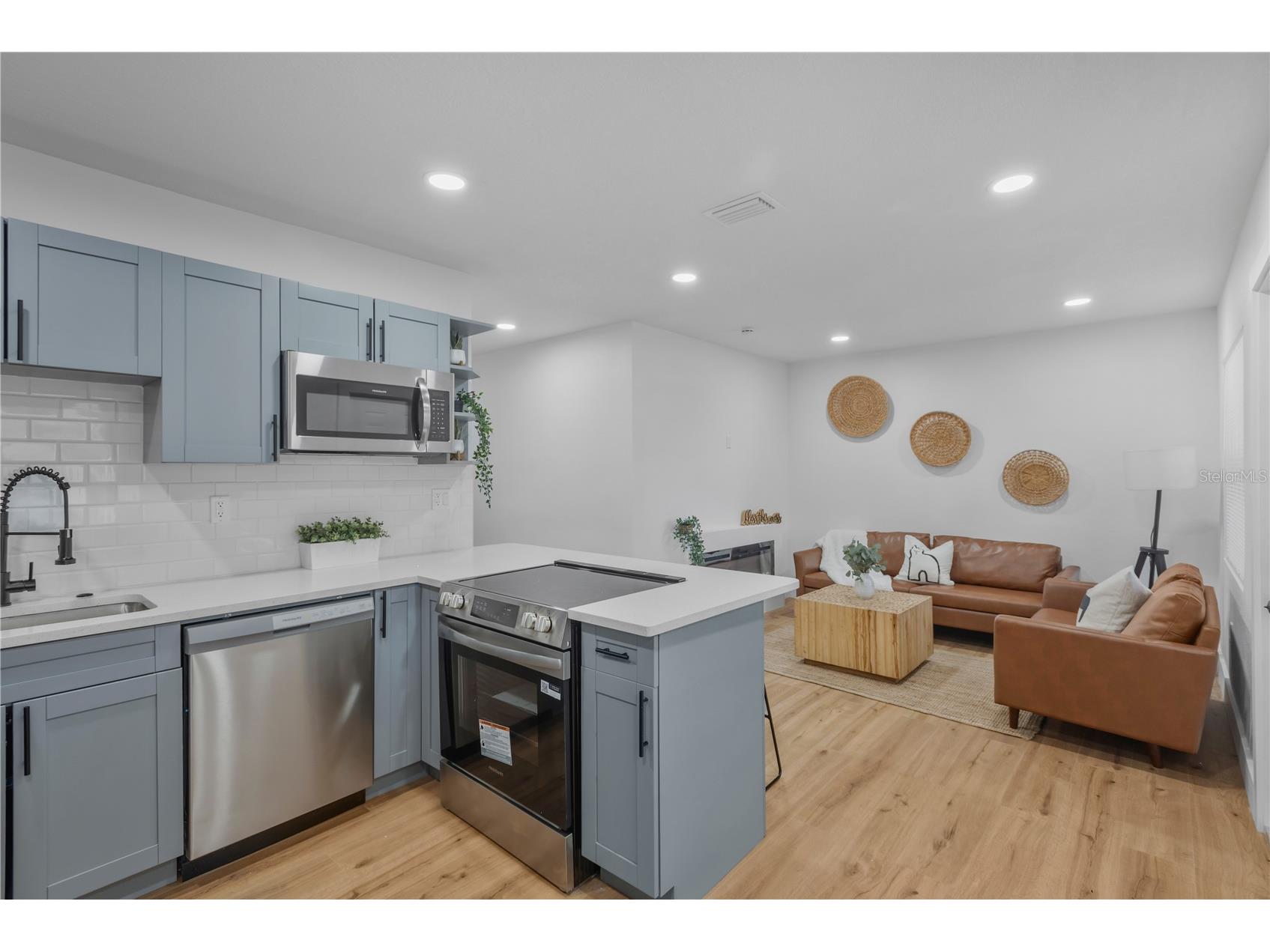 3243 6th Avenue S Saint Petersburg FL 33712 W7884730 image4