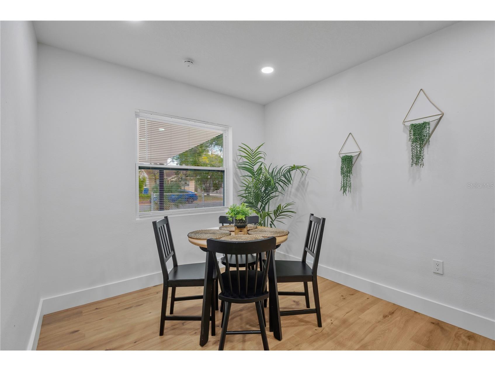 3243 6th Avenue S Saint Petersburg FL 33712 W7884730 image8