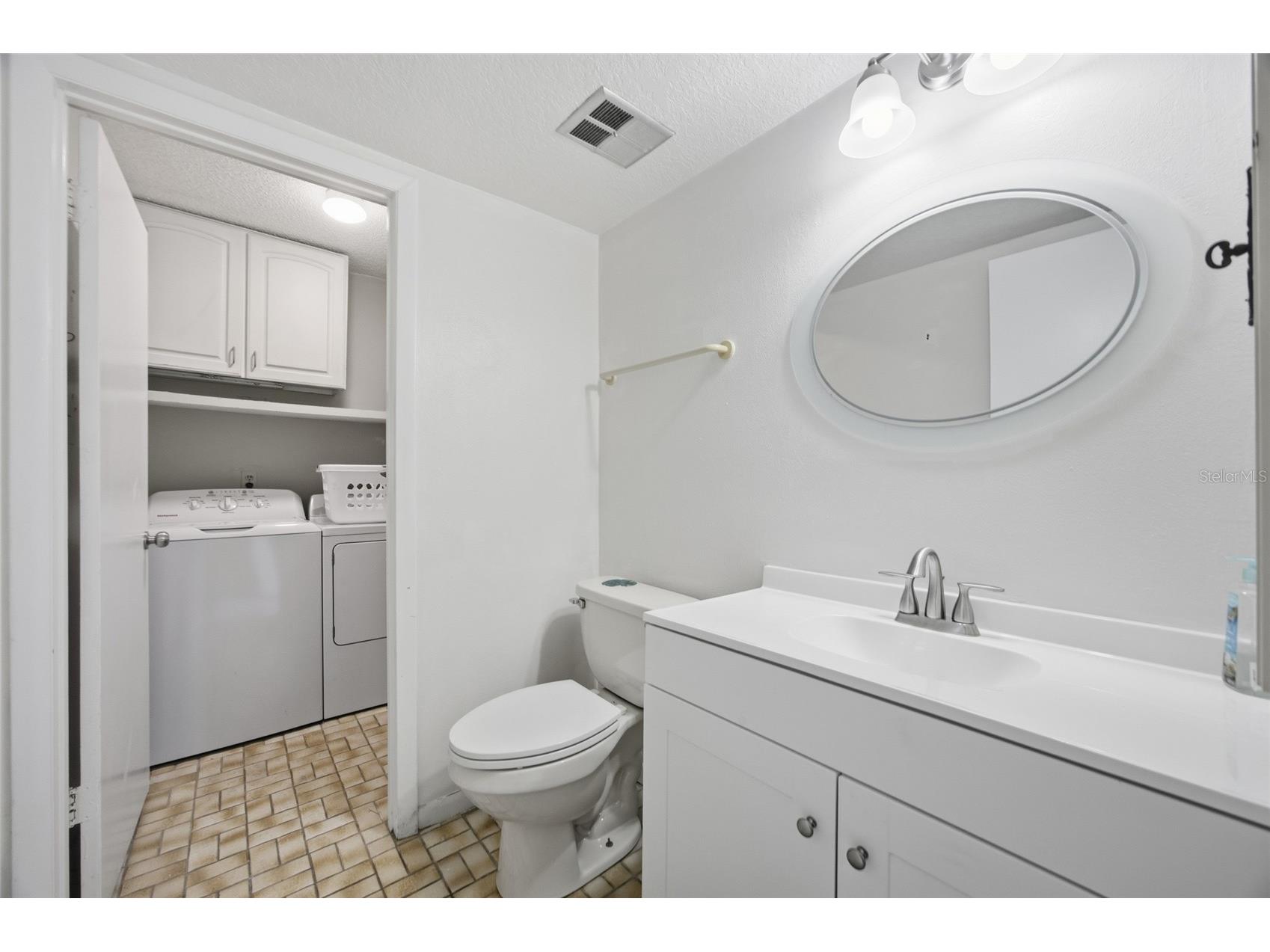 3244 38th Way S #B Saint Petersburg FL 33711 TB8457700 image16