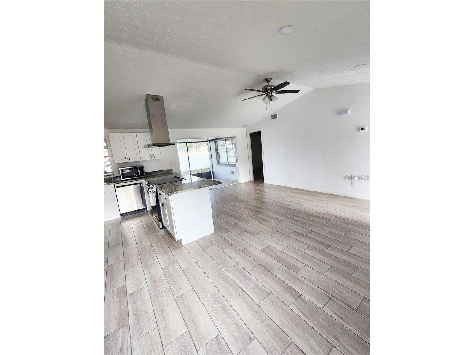 3244 Fox Lake Drive Tampa FL 33618 TB8482573 image5