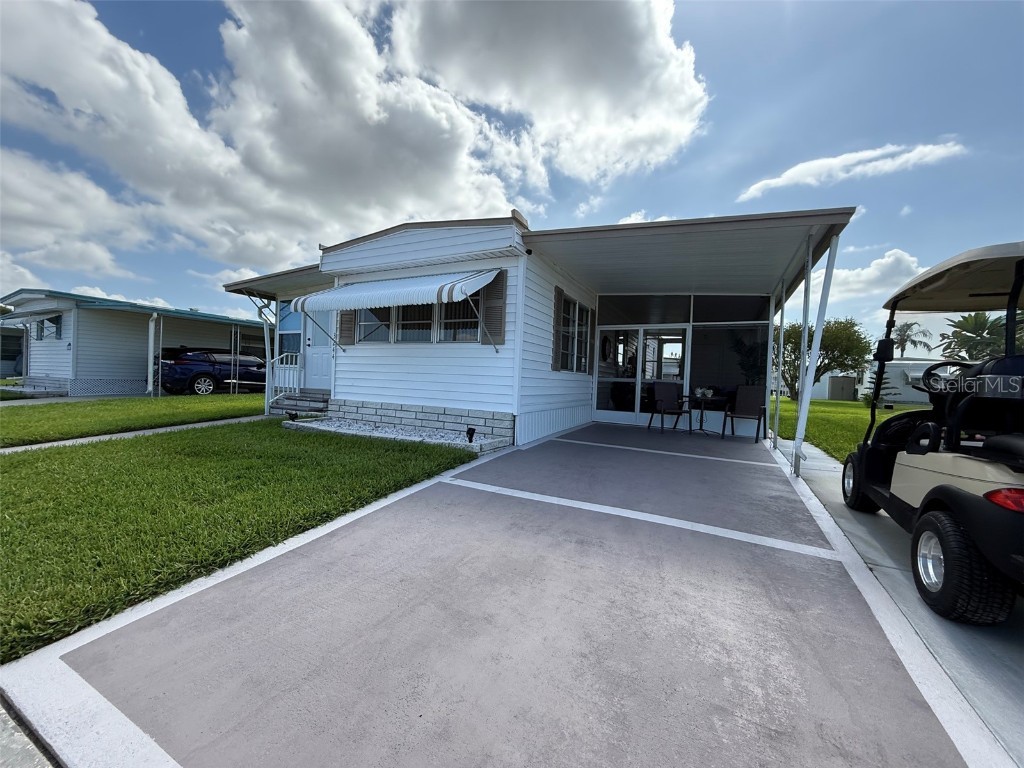 3244 Hampshire Drive Holiday FL 34690 W7877402 image1
