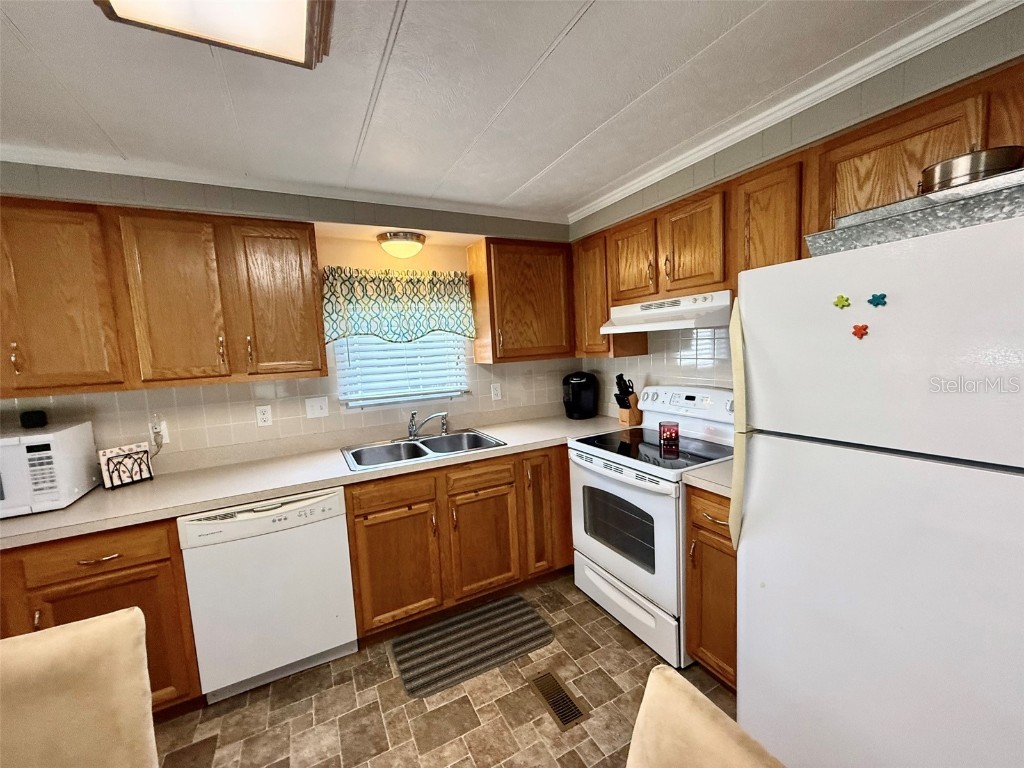 3244 Hampshire Drive Holiday FL 34690 W7877402 image15