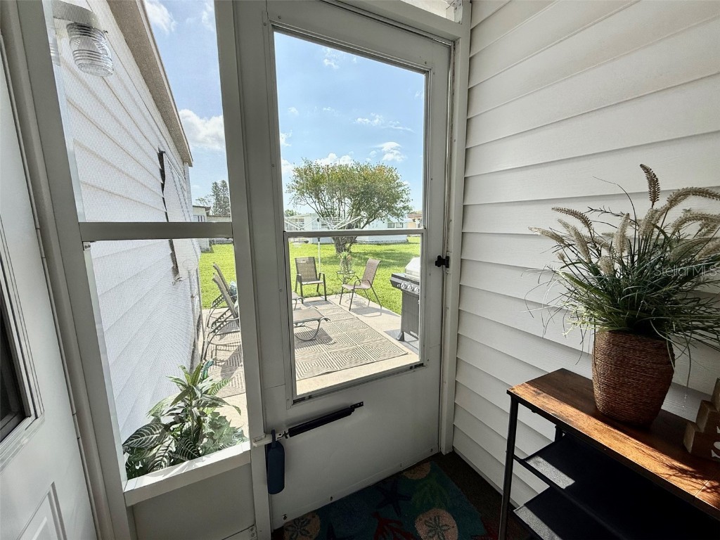 3244 Hampshire Drive Holiday FL 34690 W7877402 image7