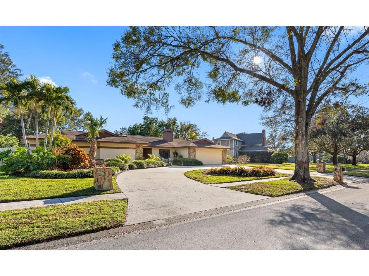 3244 Harvest Moon Drive Palm Harbor FL 34683 TB8348239 image1
