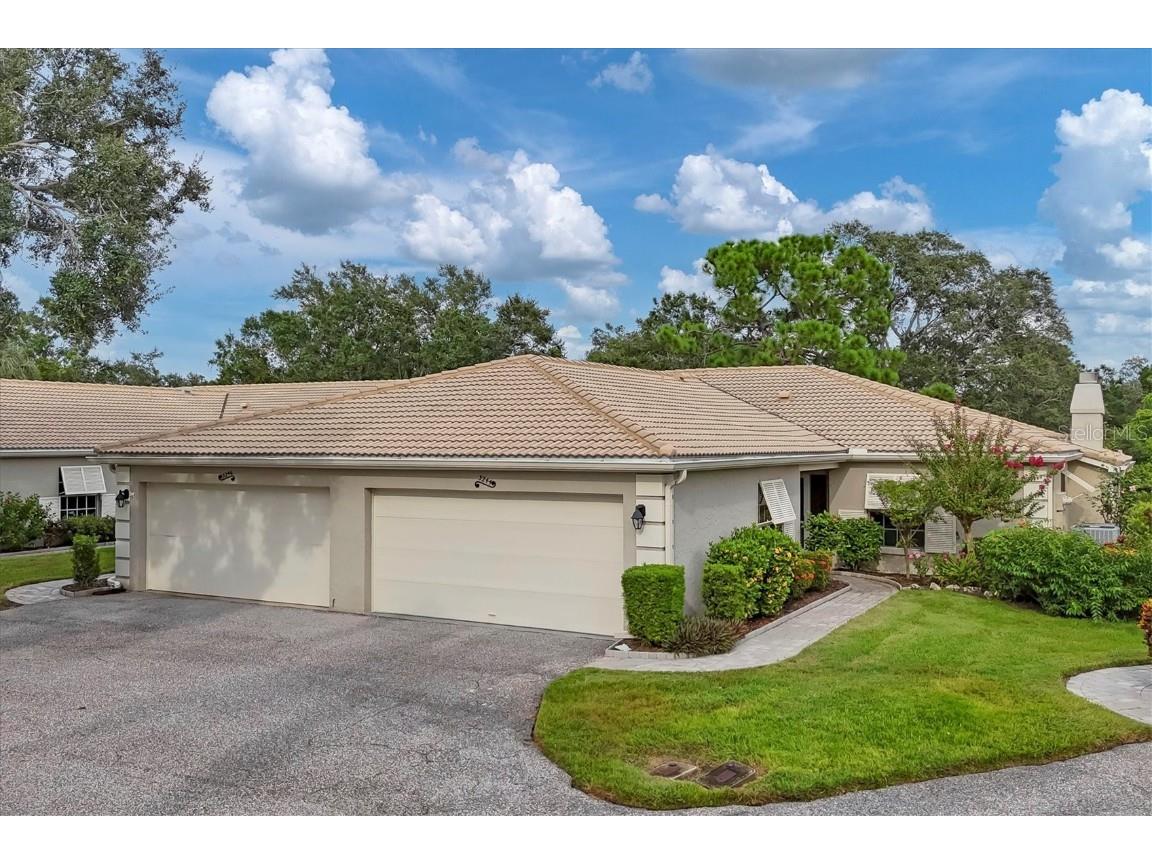 3244 Ringwood Meadow #77 Sarasota FL 34235 A4663917 image1