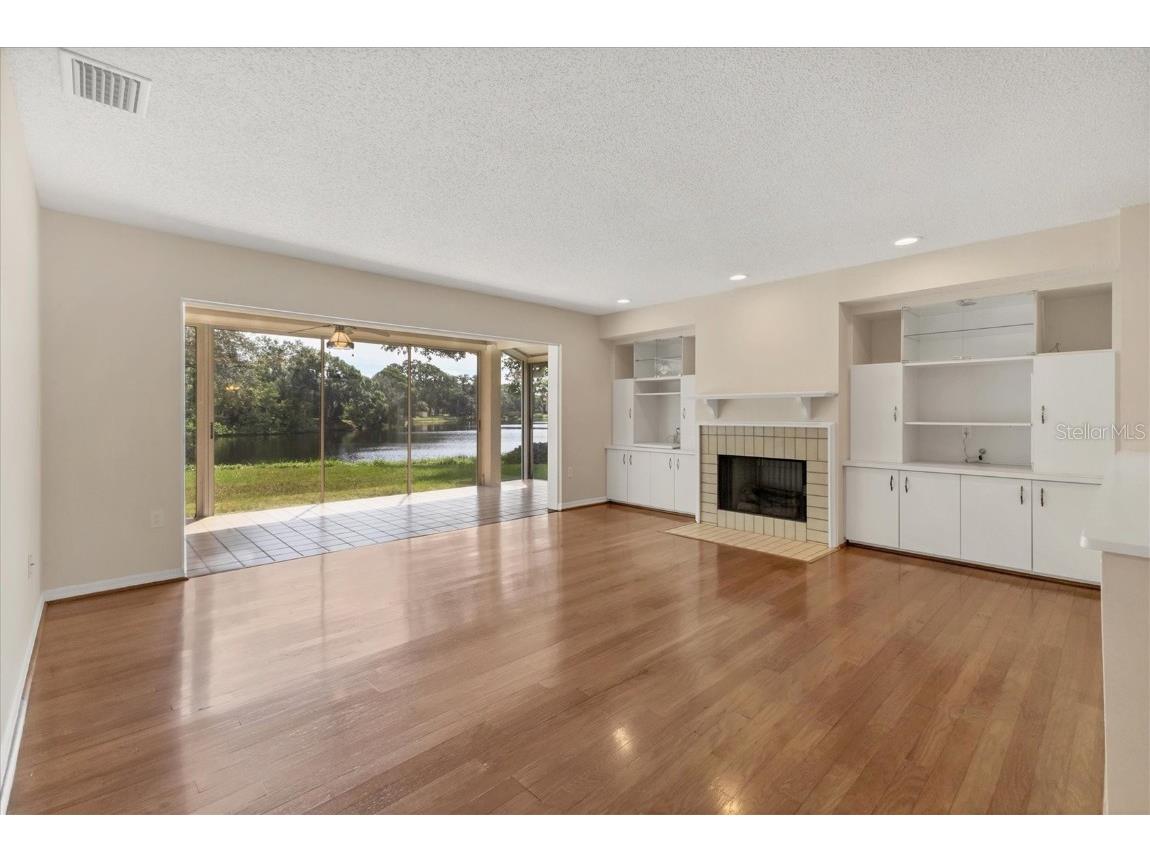 3244 Ringwood Meadow #77 Sarasota FL 34235 A4663917 image9