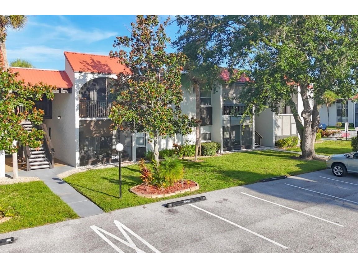 3245 Beneva Road #104 Sarasota FL 34232 A4618831 image1