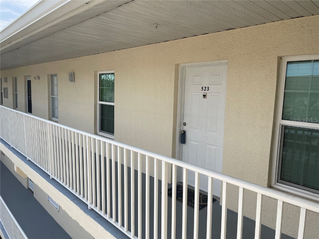 3245 Cypress Glen Way #523 Naples FL 34109 A4570159 image1