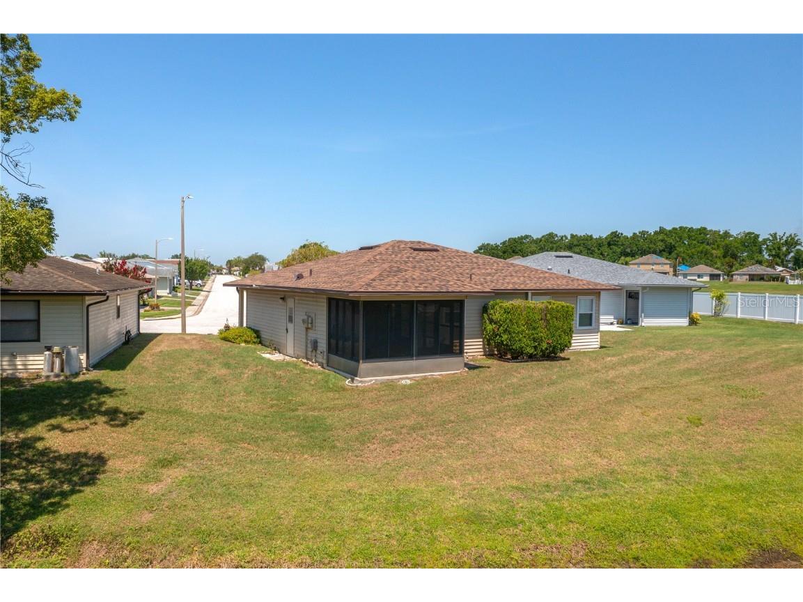 3245 Prairie Dunes Circle E Lakeland FL 33810 P4934841 image4