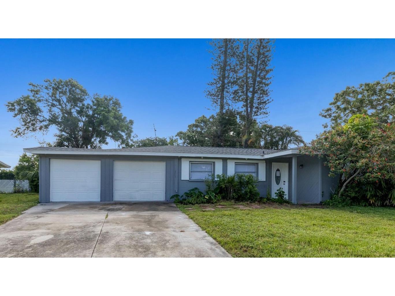 3247 S Lockwood Ridge Road Sarasota FL 34239 A4575645 image1