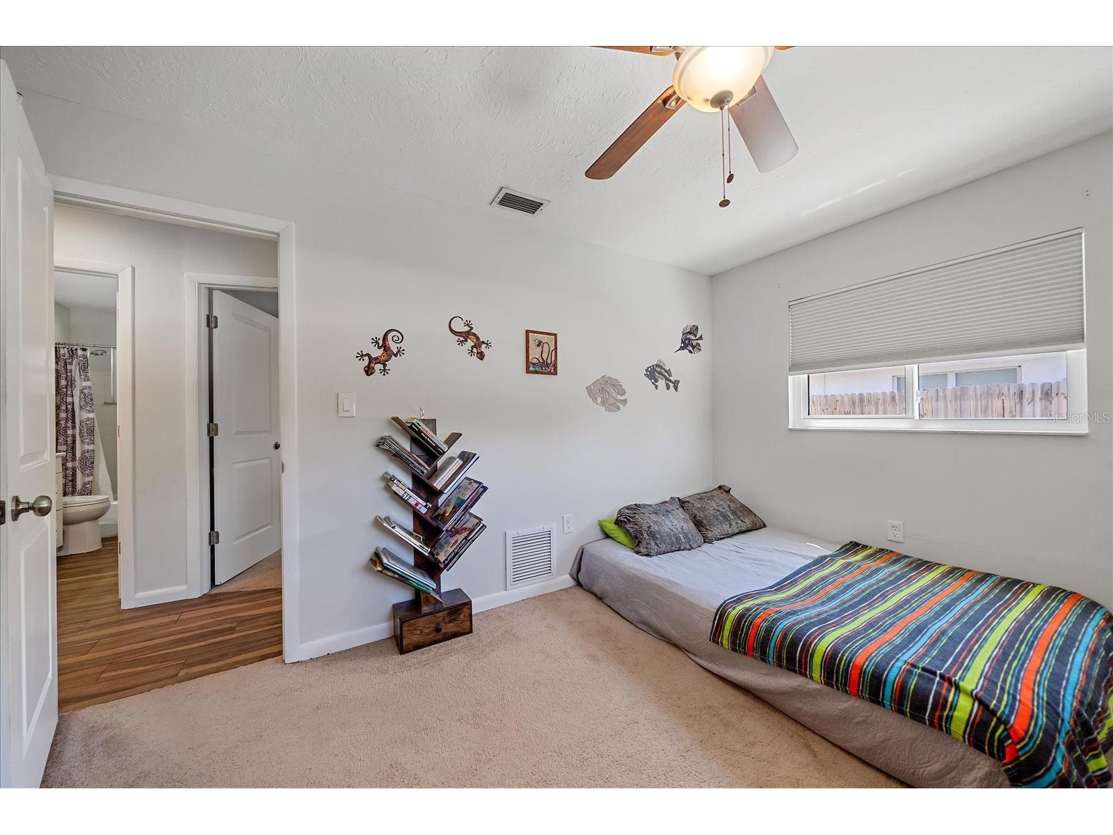 3247 Woodmont Drive Sarasota FL 34232 A4690534 image18