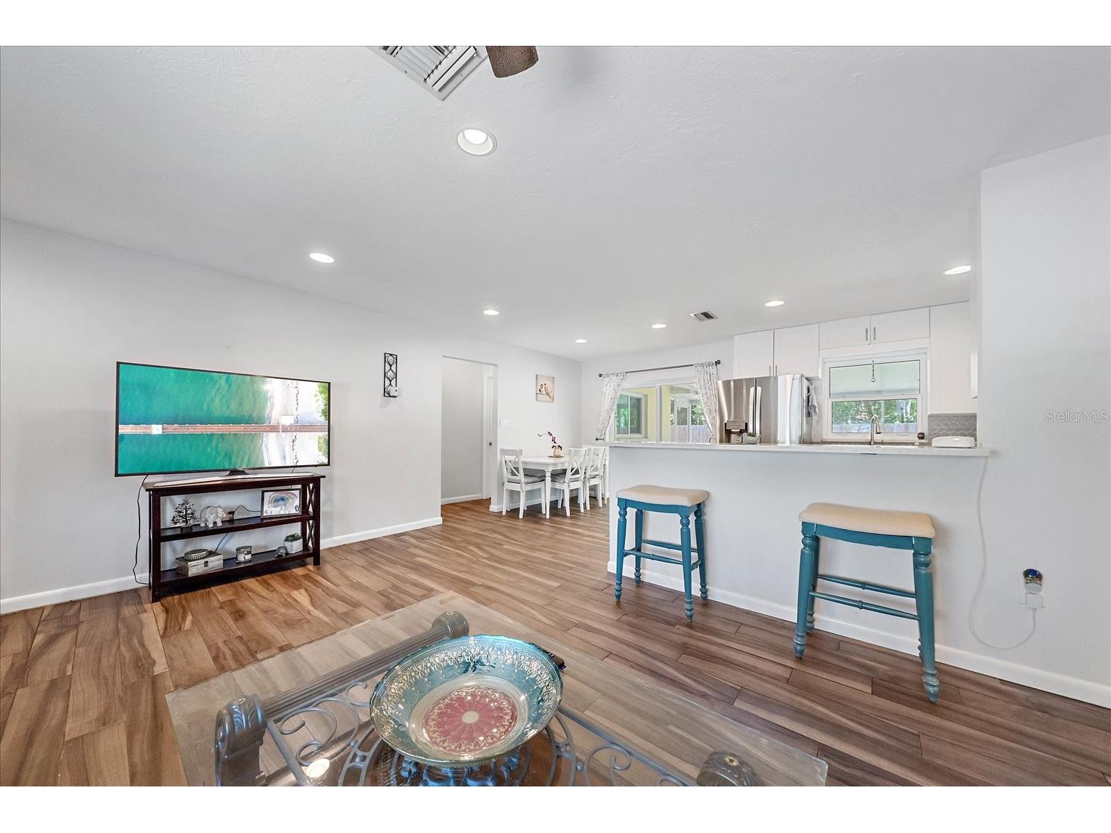 3247 Woodmont Drive Sarasota FL 34232 A4690534 image6