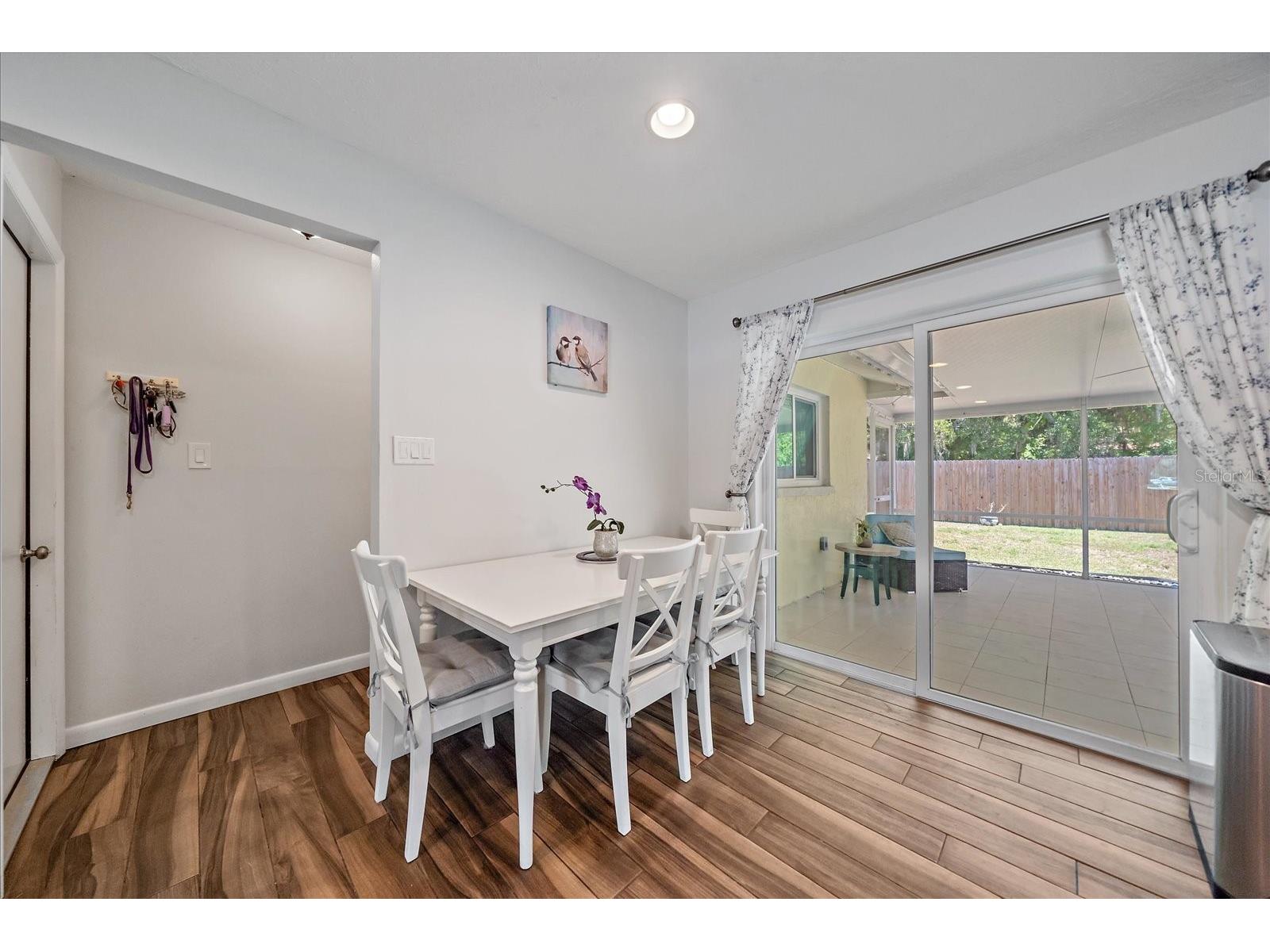 3247 Woodmont Drive Sarasota FL 34232 A4690534 image7