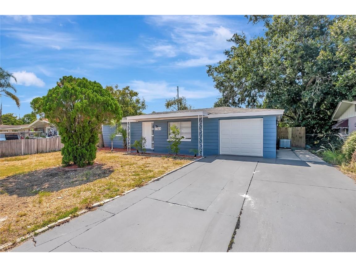 3248 Beacon Square Drive Holiday FL 34691 TB8430169 image1