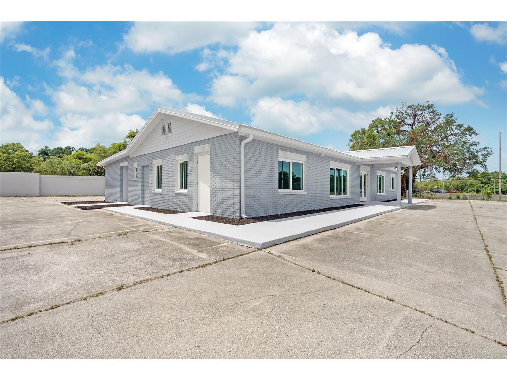 3248 Commercial Way Spring Hill FL 34606 A4608257 image2