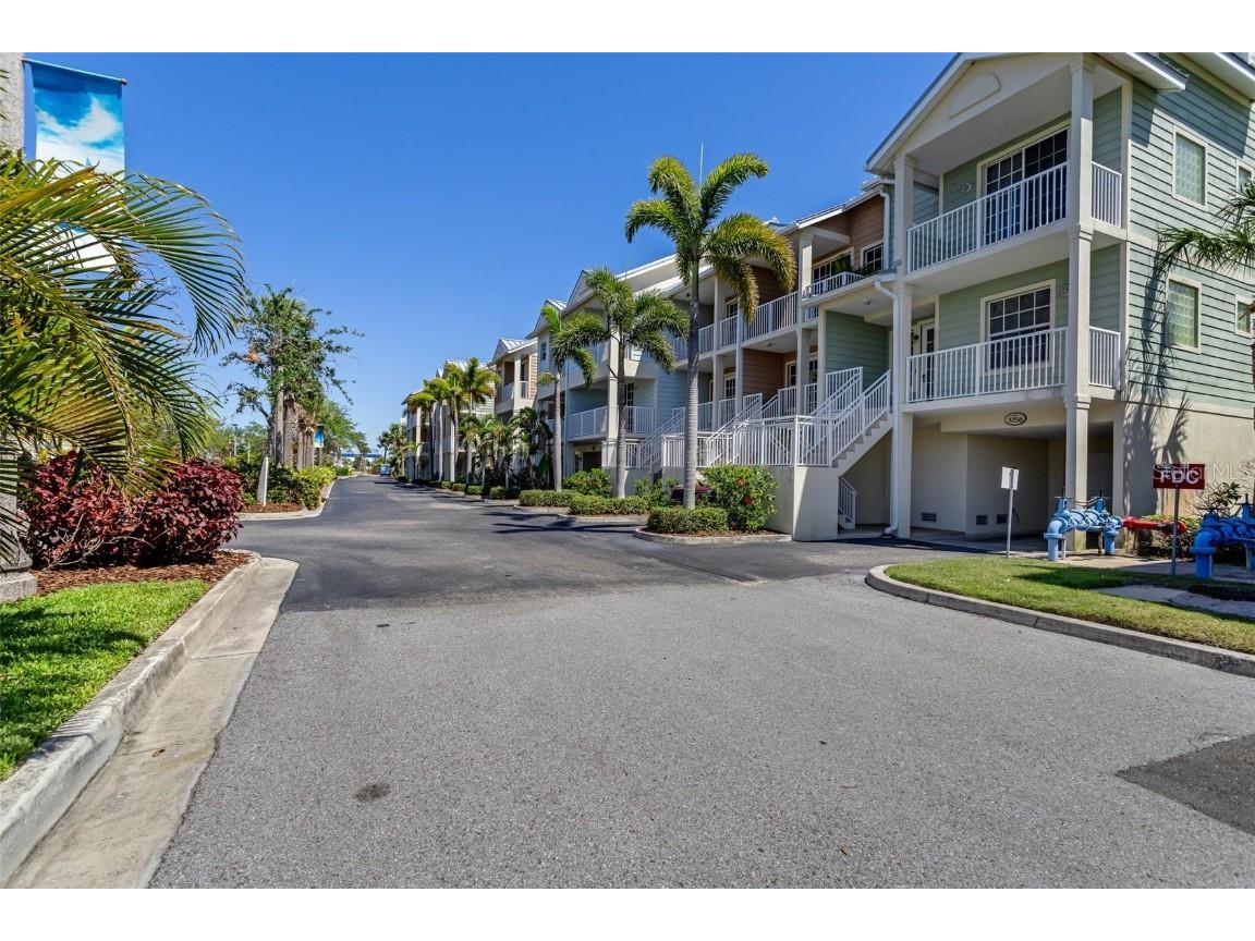 3248 Mangrove Point Drive Ruskin FL 33570 A4649291 image3