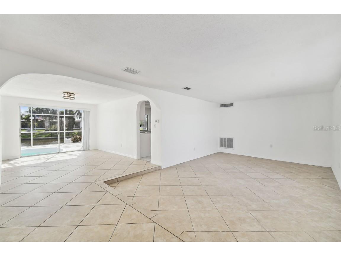 3248 Rock Valley Drive Holiday FL 34691 TB8448620 image3