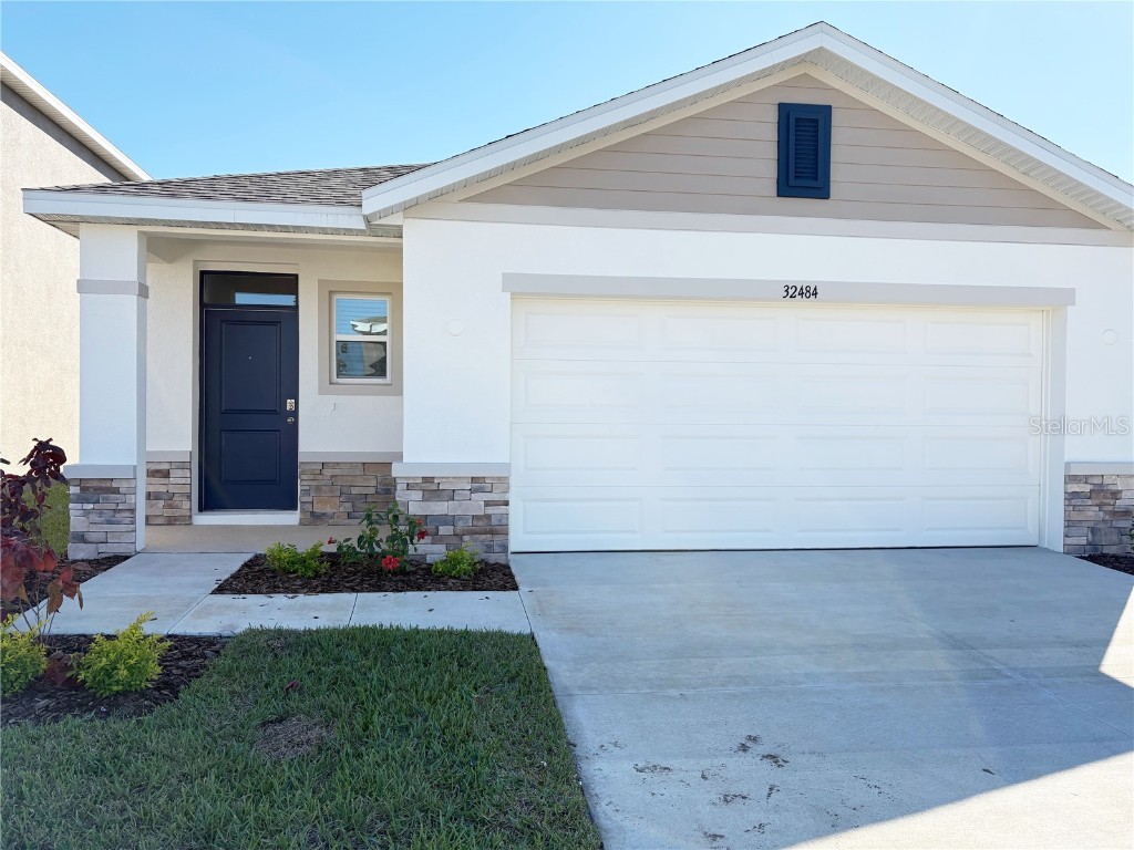 32484 Weathered Oak Drive Wesley Chapel FL 33543 J995042 image1