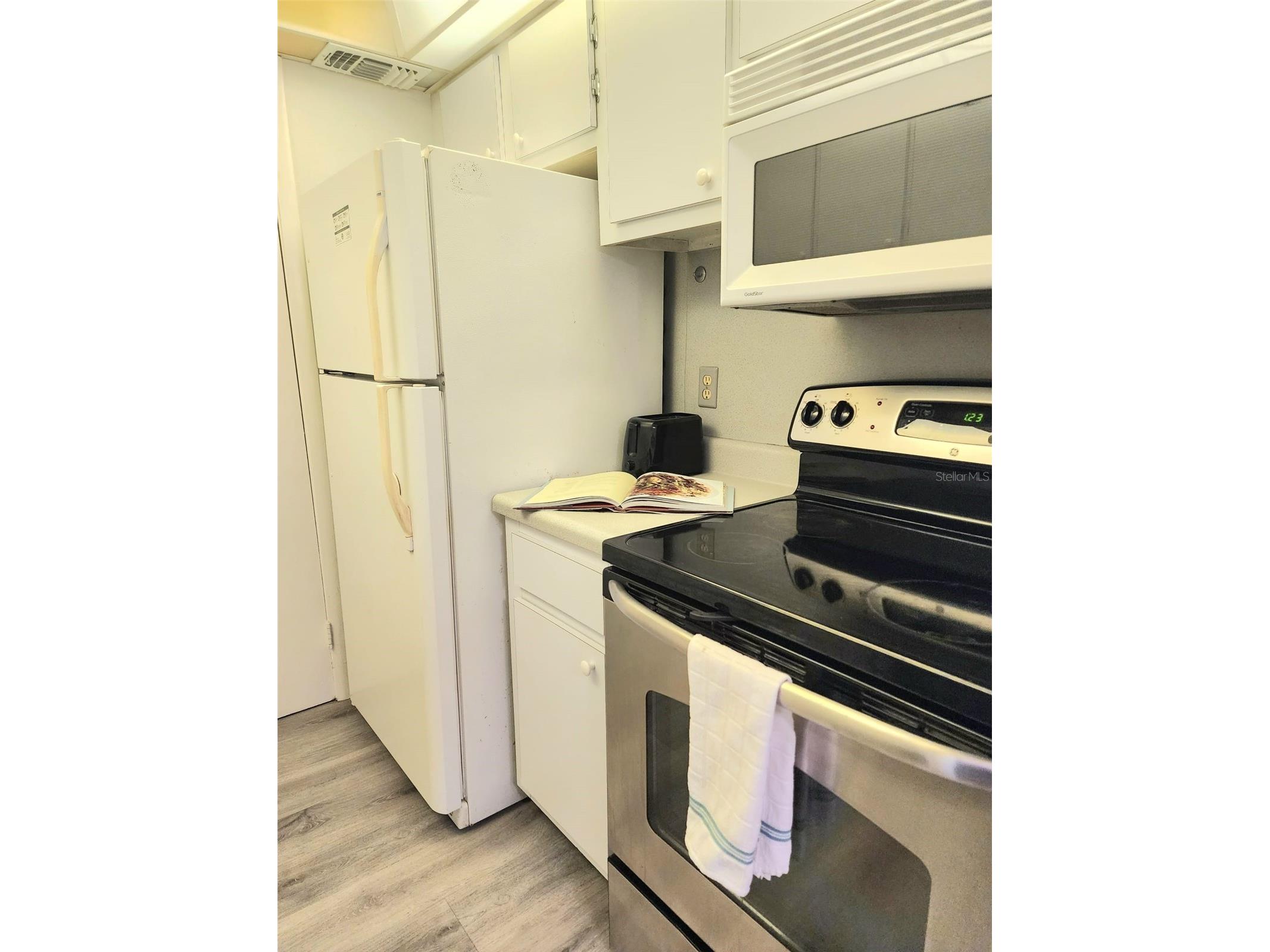 3249 Beneva Road #204 Sarasota FL 34232 W7882210 image41