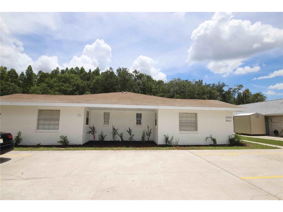 3249 Bloomingdale Villas Court Brandon FL 33511 T3448787 image1