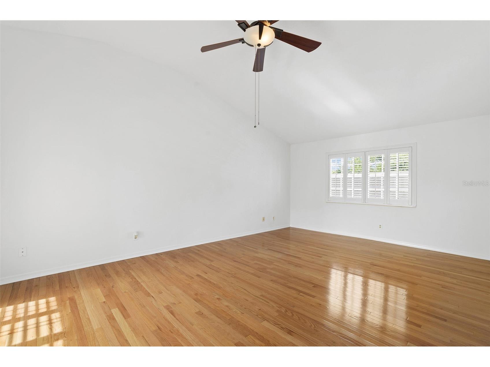 325 17th Avenue NE Saint Petersburg FL 33704 TB8476820 image15