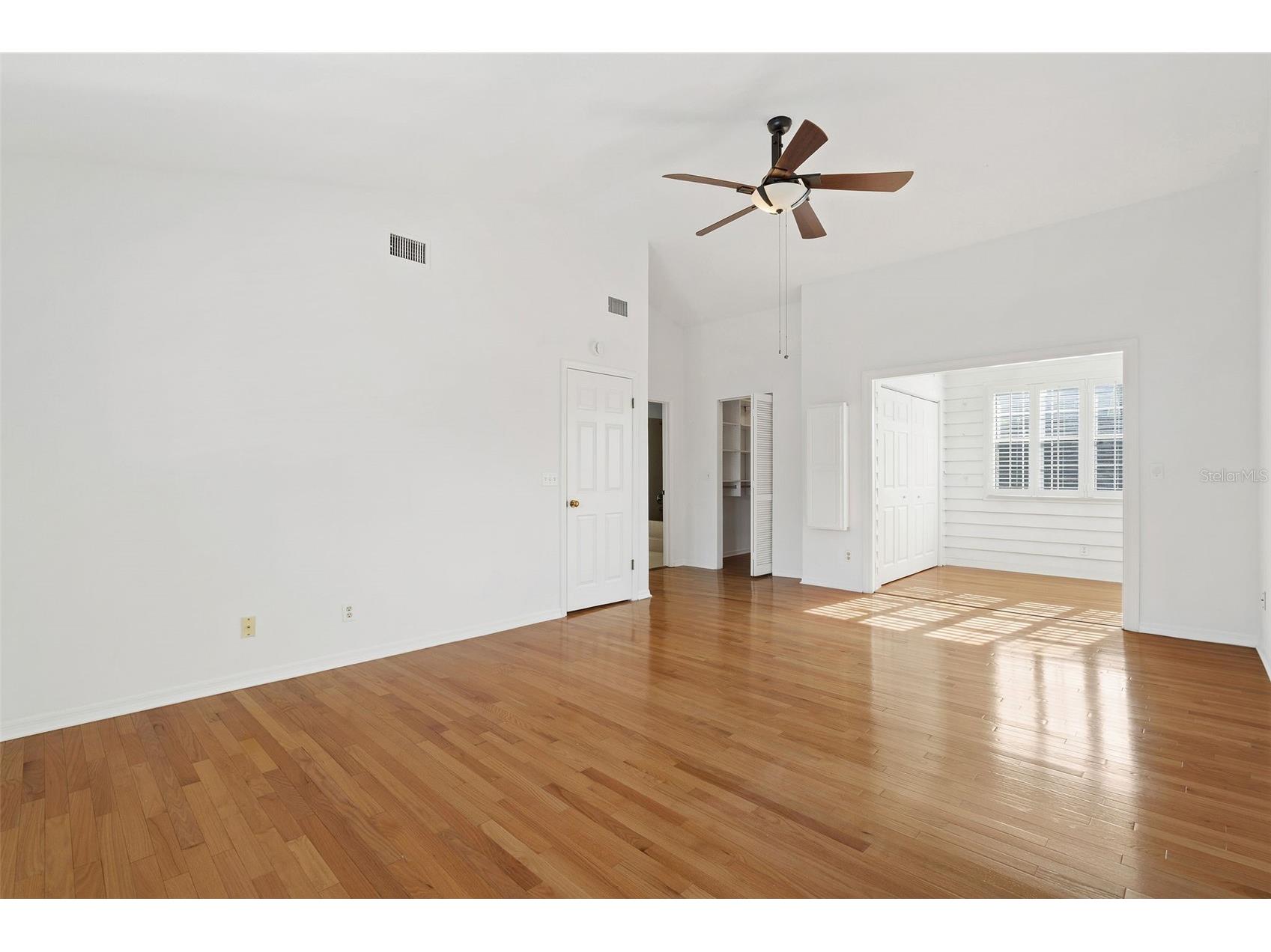 325 17th Avenue NE Saint Petersburg FL 33704 TB8476820 image16
