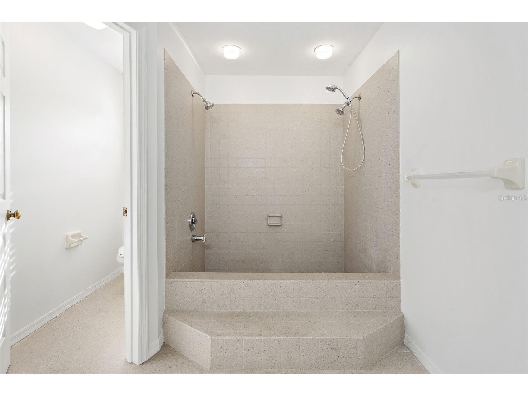 325 17th Avenue NE Saint Petersburg FL 33704 TB8476820 image21