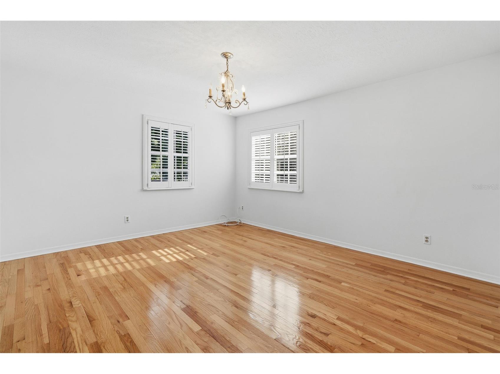 325 17th Avenue NE Saint Petersburg FL 33704 TB8476820 image25