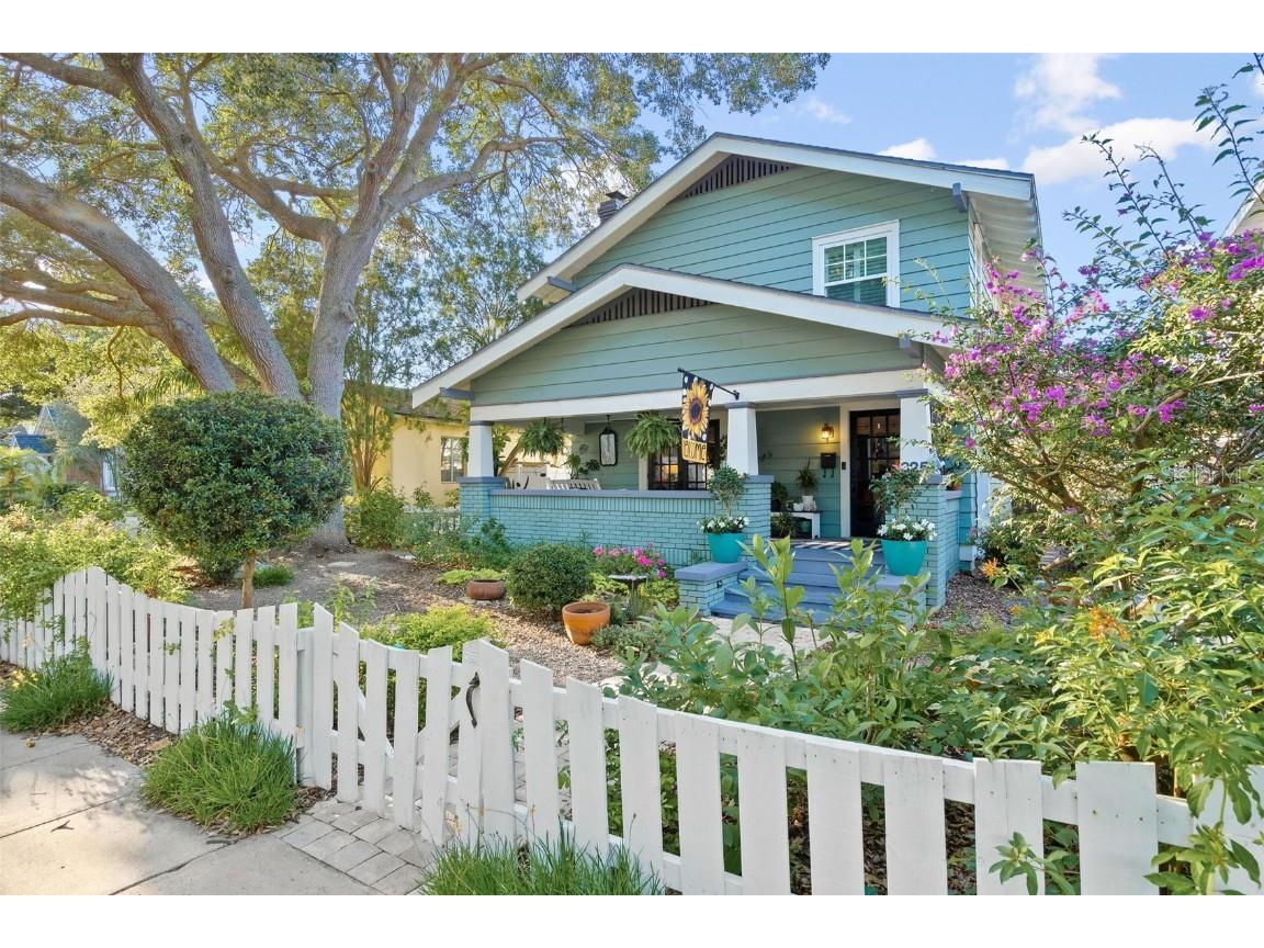 325 18th Avenue NE Saint Petersburg FL 33704 J962699 image1