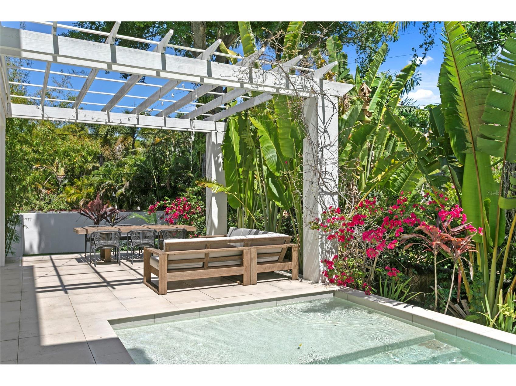 325 22nd Avenue NE Saint Petersburg FL 33704 TB8494085 image52