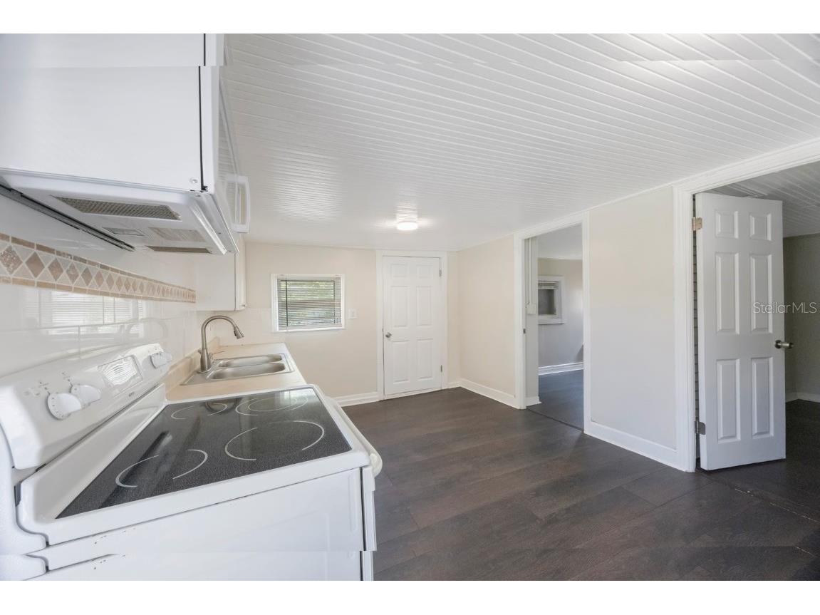 325 41st Street N Saint Petersburg FL 33713 TB8450158 image10