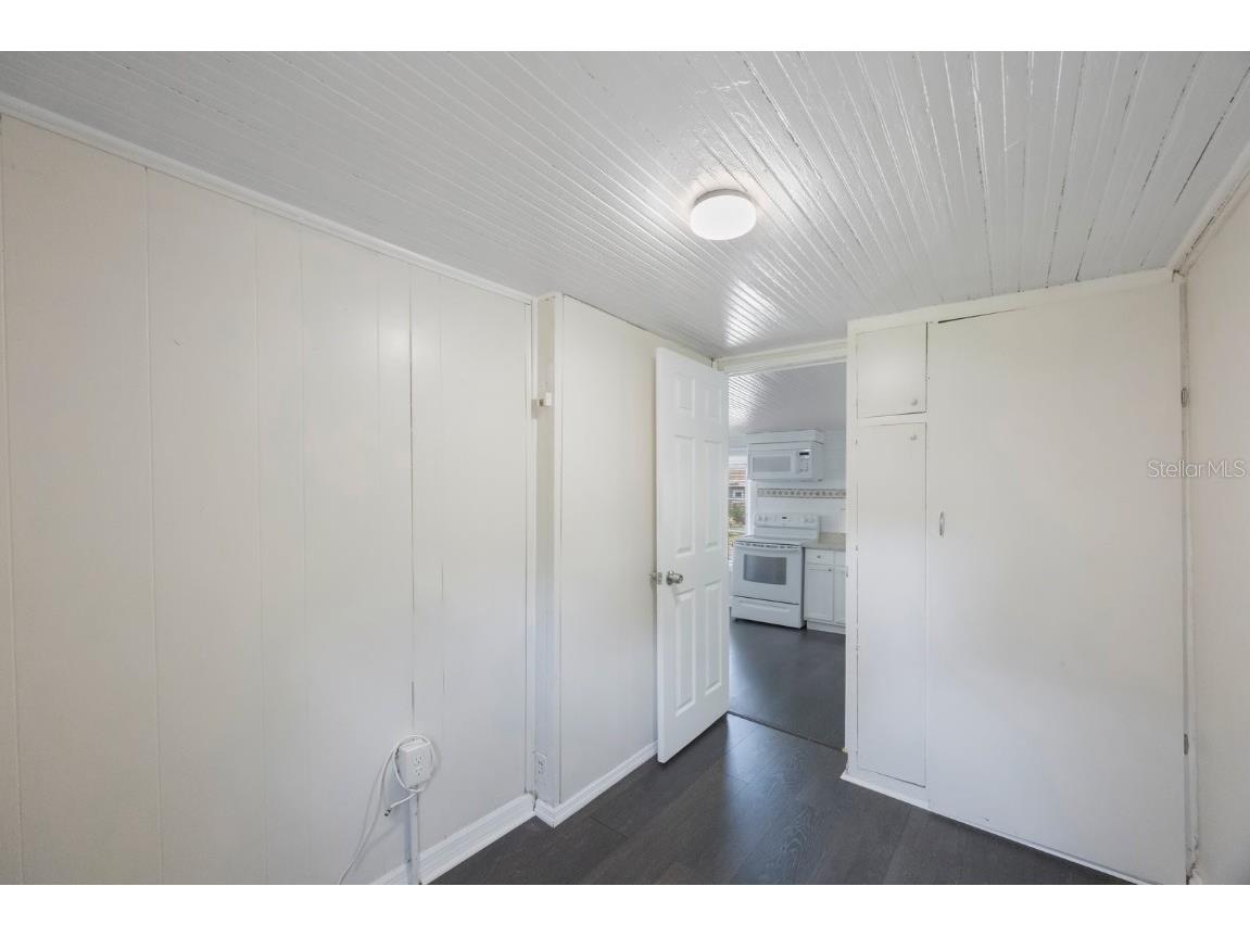 325 41st Street N Saint Petersburg FL 33713 TB8450158 image14