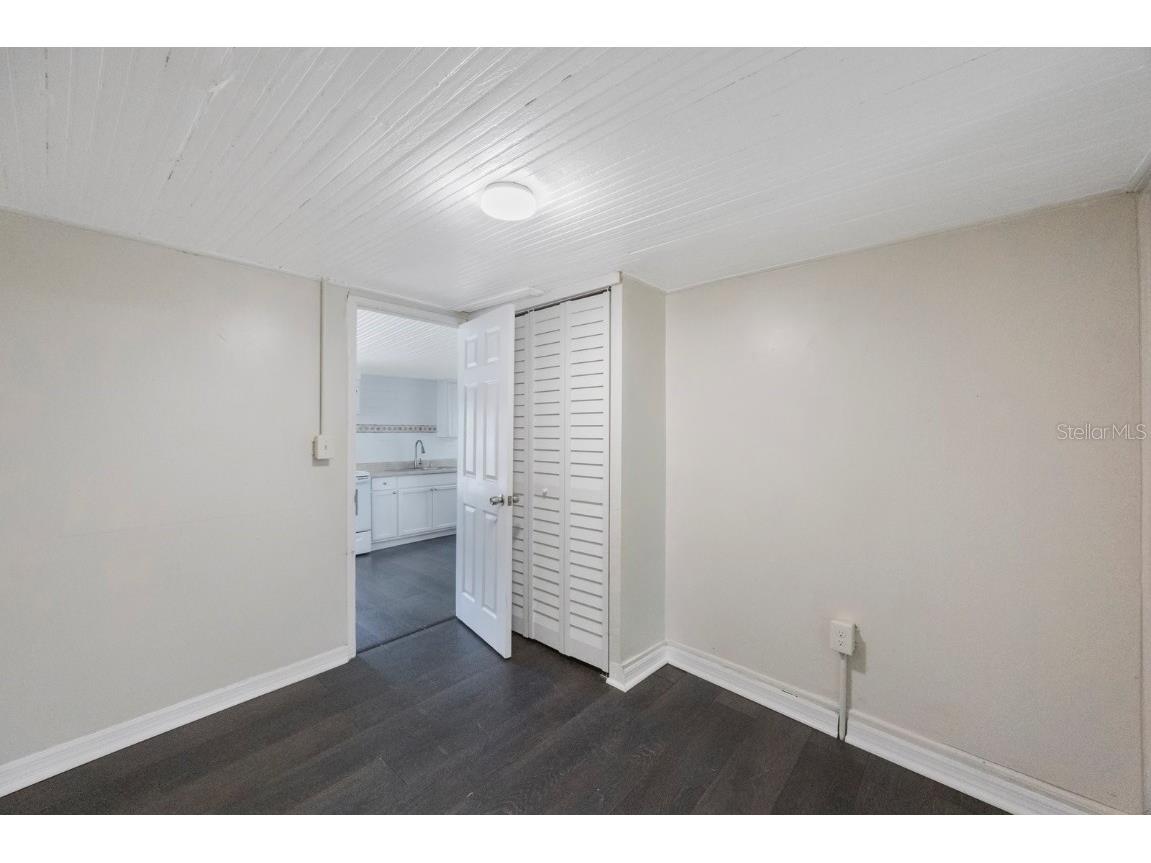 325 41st Street N Saint Petersburg FL 33713 TB8450158 image16