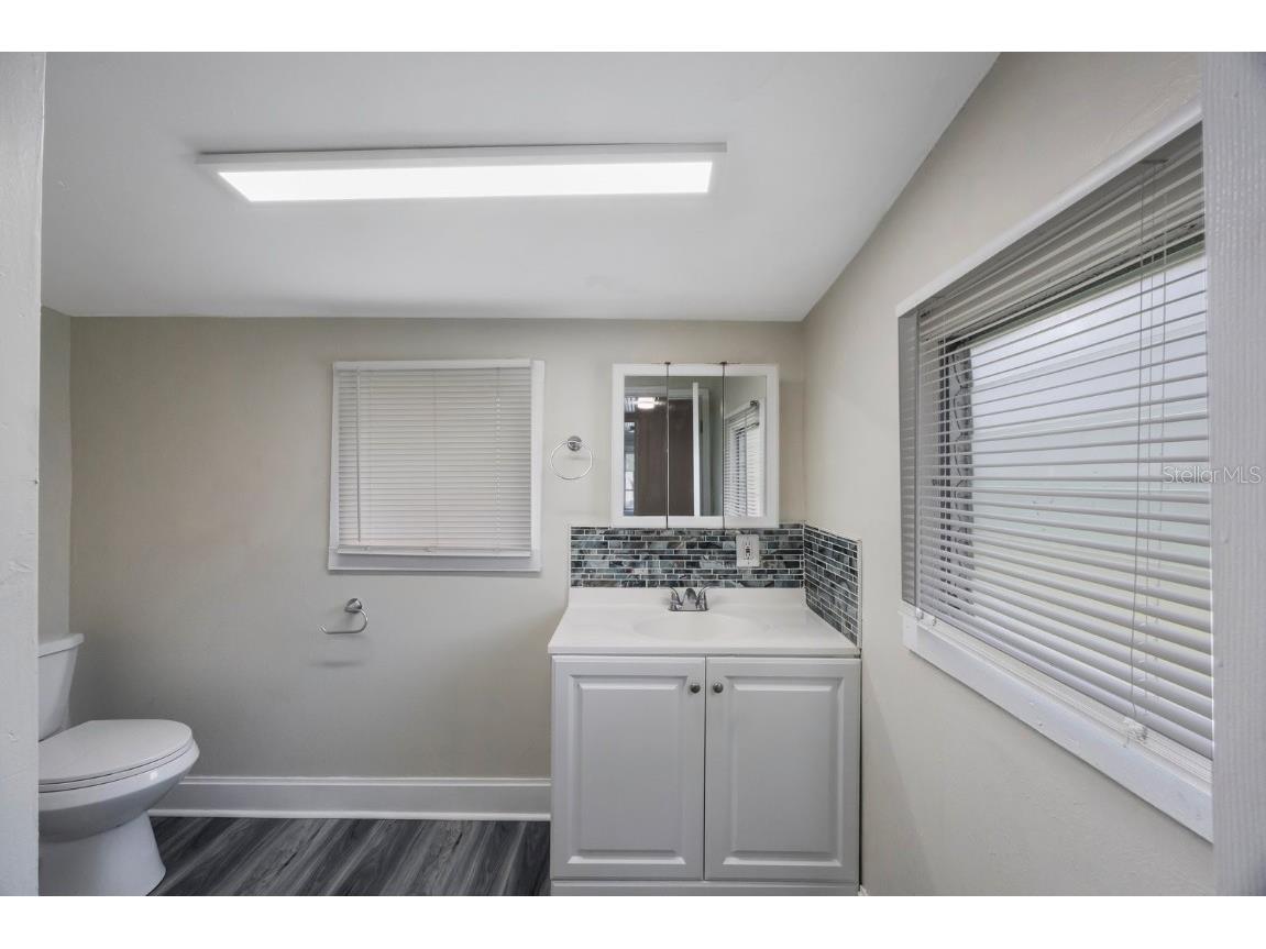 325 41st Street N Saint Petersburg FL 33713 TB8450158 image17