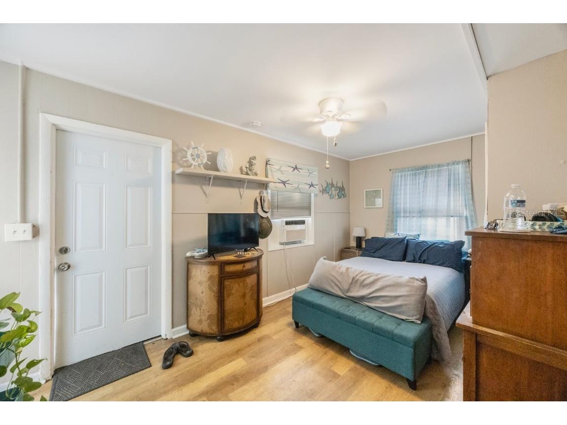 325 41st Street N Saint Petersburg FL 33713 TB8450158 image25