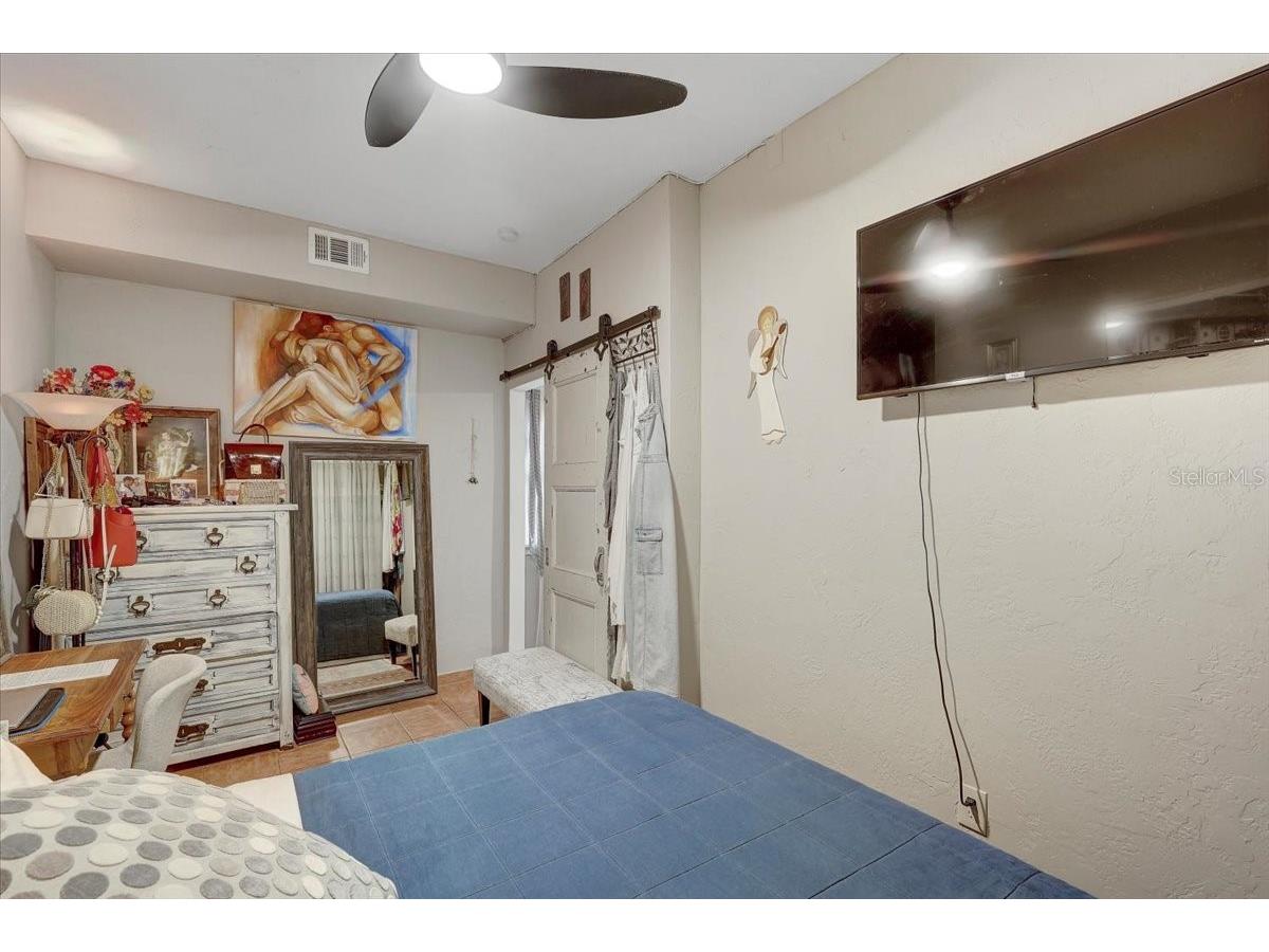 325 49th Street N Saint Petersburg FL 33710 TB8507435 image21