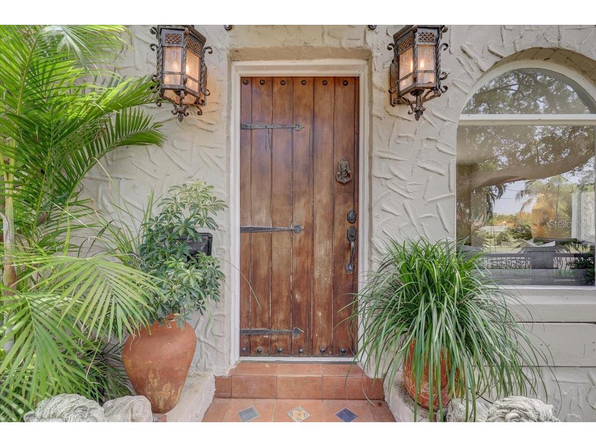 325 49th Street N Saint Petersburg FL 33710 TB8507435 image3