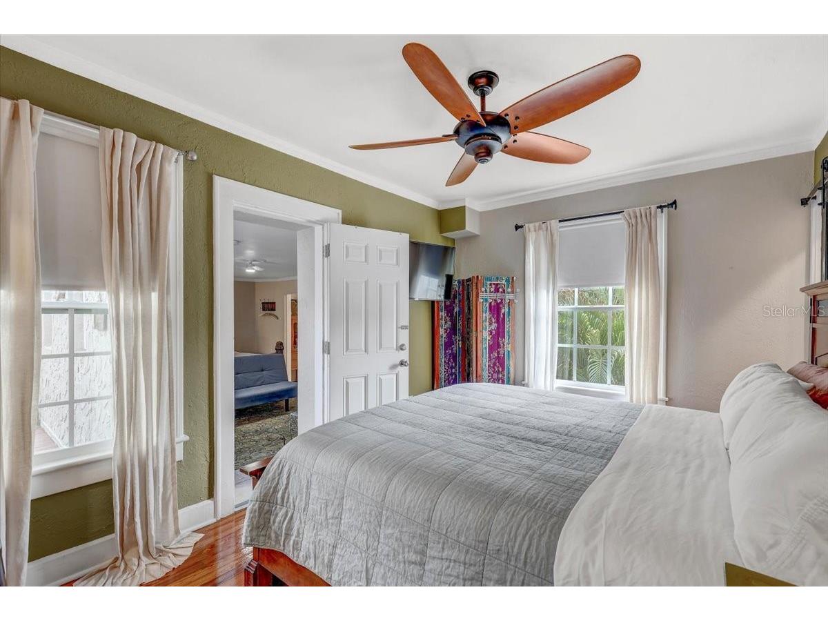 325 49th Street N Saint Petersburg FL 33710 TB8507435 image31