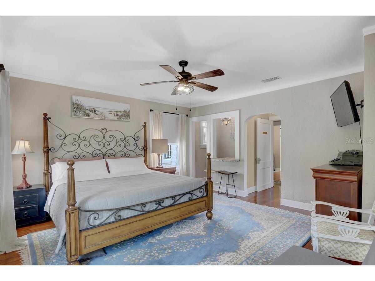 325 49th Street N Saint Petersburg FL 33710 TB8507435 image47