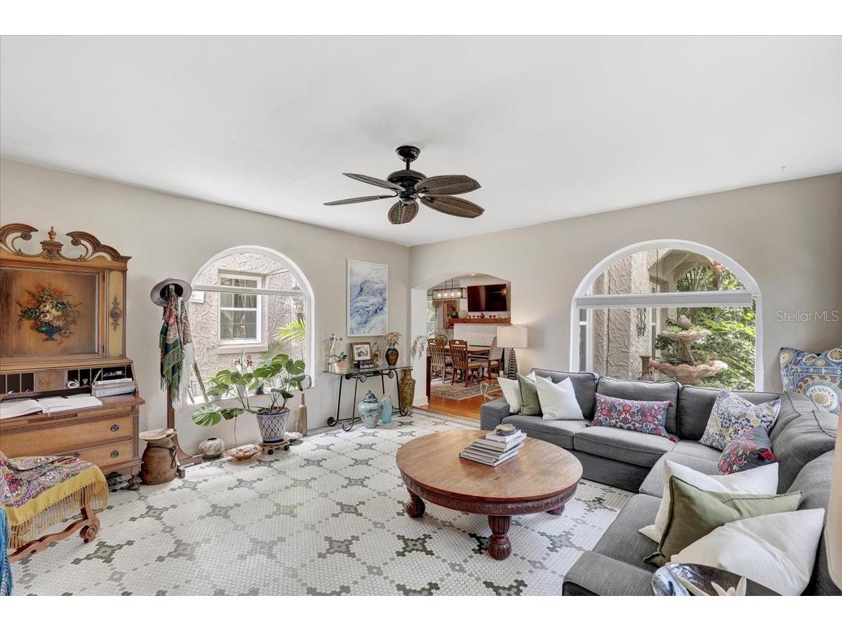 325 49th Street N Saint Petersburg FL 33710 TB8507435 image5