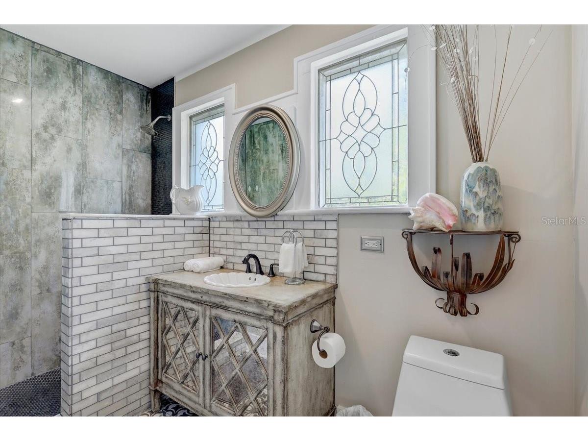 325 49th Street N Saint Petersburg FL 33710 TB8507435 image50